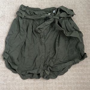 Abercrombie waist tie NWOT